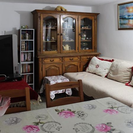 Apartman Lana Petrovac na moru Exterior foto