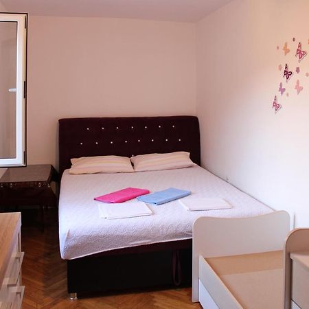 Apartman Lana Petrovac na moru Exterior foto